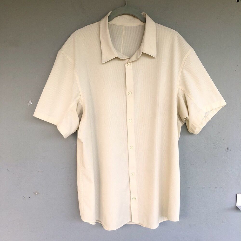 Lululemon Airing Easy Camp Collar Shirt Men XL Stretch Button Up SS Athleisure